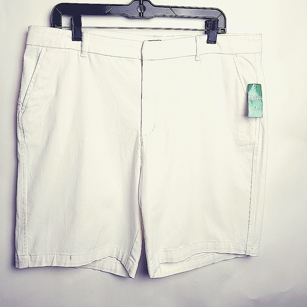 Urban Lady Chinos Shorts by Dot